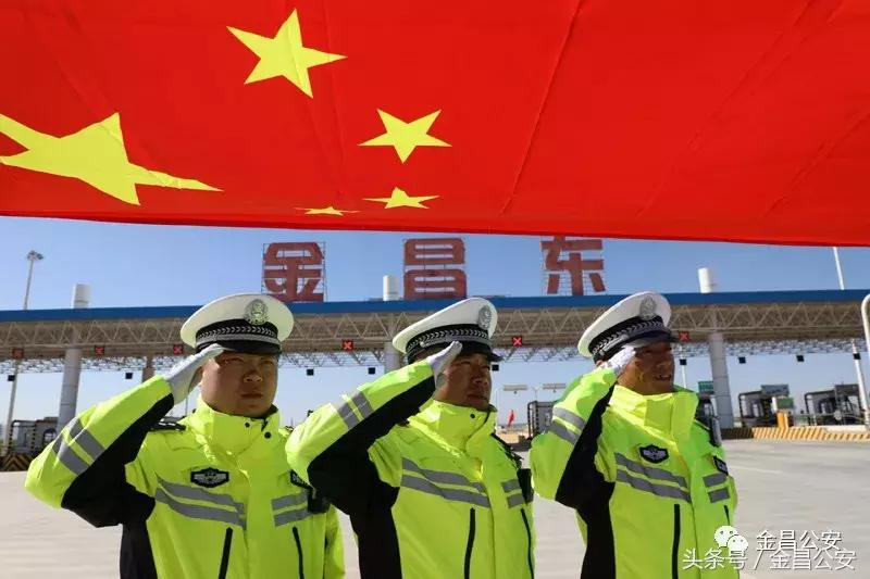 平和最新资讯，小镇温馨日常与深厚友情的独特魅力