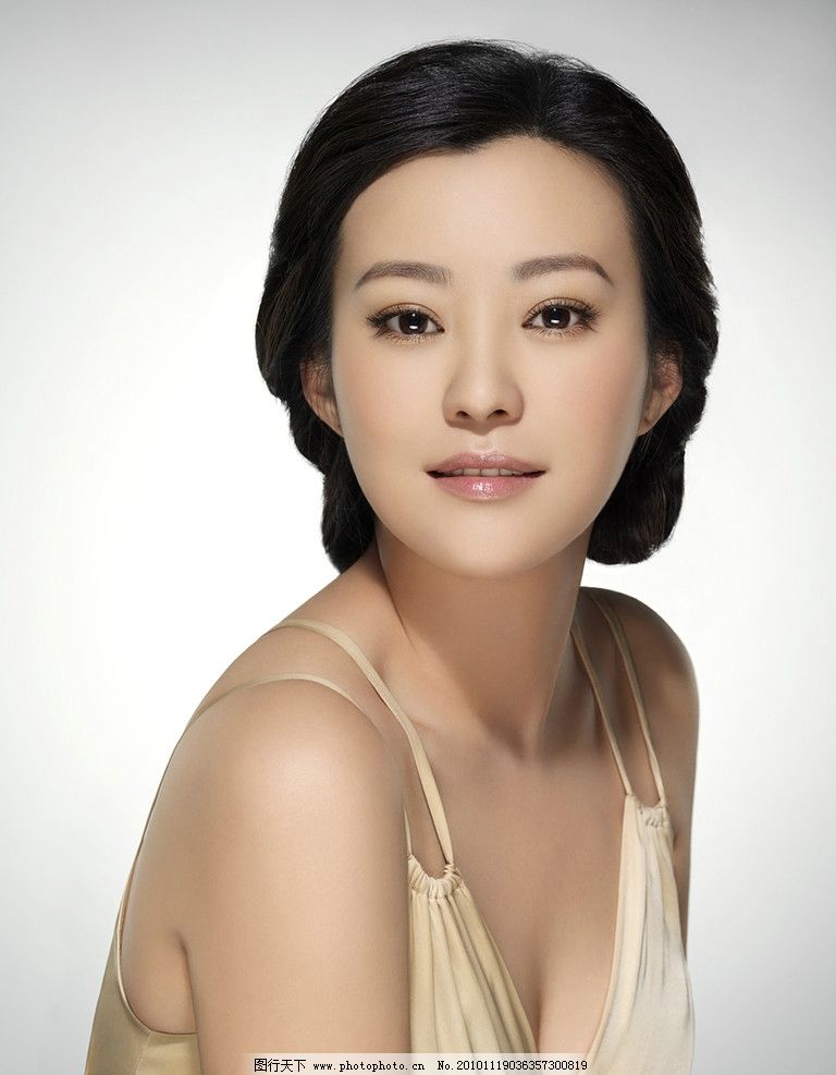 郝蕾，科技魅力下的光影新纪元之美